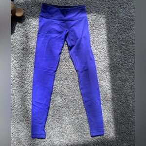 Purple lululemon Wunder under- REVERSIBLE